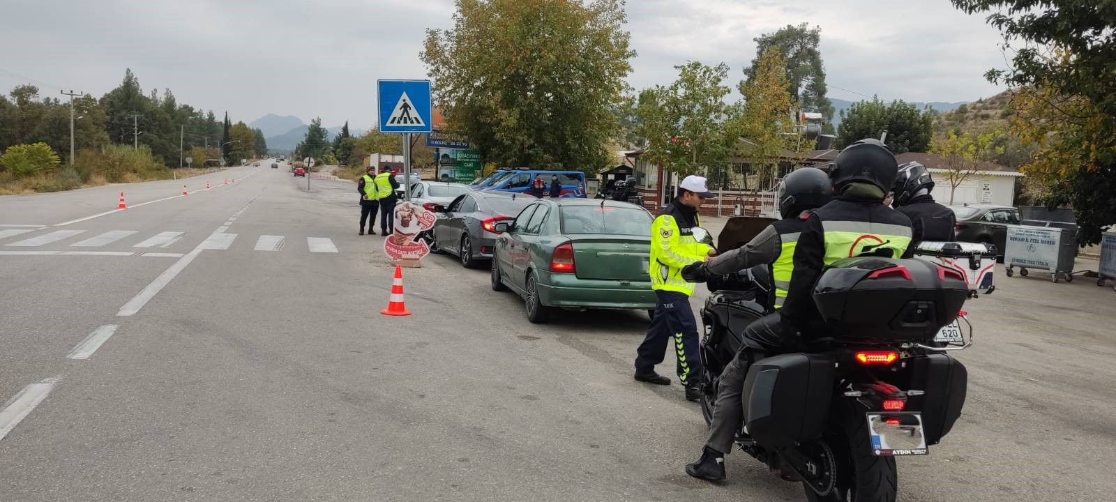 Trafik Denetimlerinde Yoğun Kontrol: 6.847 Araç ve Sürücüsü Denetlendi